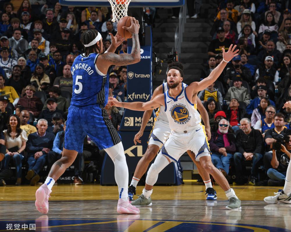 不仅依赖于 不仅依赖于